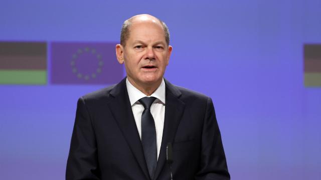 Scholz: Kuzey Akım türbininin Rusya’ya verilmemesi için hiçbir neden yok