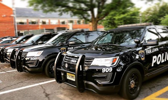 NJ’de bir polis 250 bin dolar çalmakla suçlanıyor