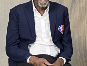 Bill Russell’ın forması emekliye ayrıldı