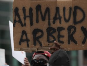 ABD’de siyahi Arbery’nin katillerinden Travis McMichael’ın nefret suçundan cezası onandı