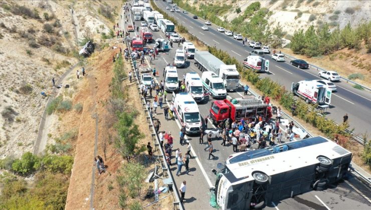 Gaziantep’te korkunç kaza: 16 kişi hayatını kaybetti!