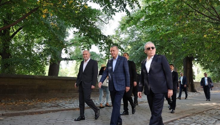 Başkan Erdoğan’a NY Central Park’ta sevgi seli! Fotoğraf için sıraya girdiler