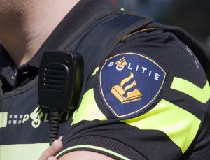 Hollanda polisine tepki yağıyor
