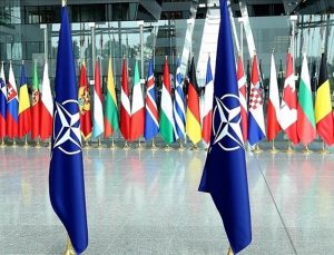 NATO Kosova’daki asker sayısını artırıyor