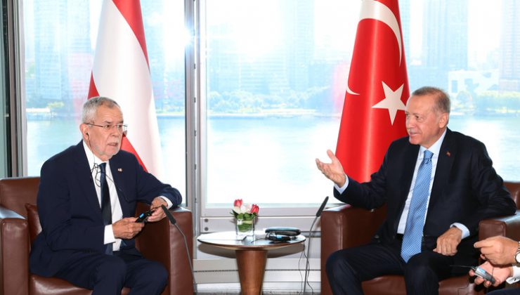 Cumhurbaşkanı Erdoğan, Avusturya Cumhurbaşkanı Van der Bellen ile bir araya geldi
