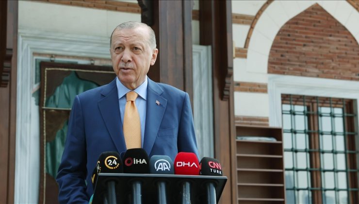 Cumhurbaşkanı Erdoğan: Amerika bizi farklı yollara sevk etmesin!