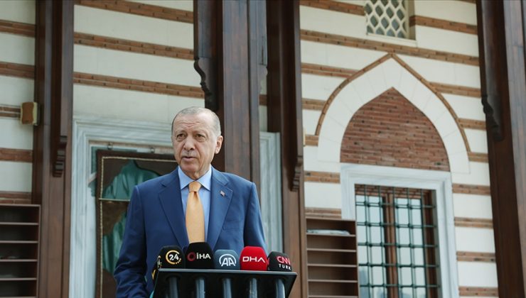 Cumhurbaşkanı Erdoğan: Kılıçdaroğlu milleti ahmak yerine koyuyor!