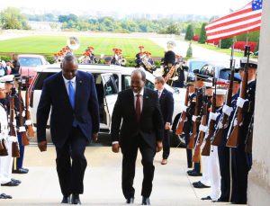 Somali Cumhurbaşkanı Mahmud, ABD Savunma Bakanı Austin ile görüştü