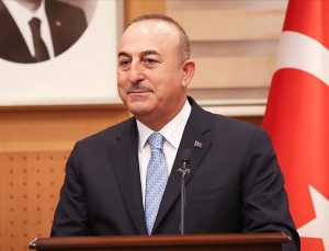 Bakan Çavuşoğlu, Kraliçe Elizabeth’in cenazesinde Türkiye’yi temsil edecek