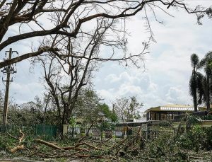 Fiona Kasırgası’nın vurduğu Porto Riko’da evler karanlıkta kaldı