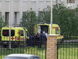 Rusya’da okula silahlı saldırı: 7’si çocuk 13 kişi yaşamını yitirdi!