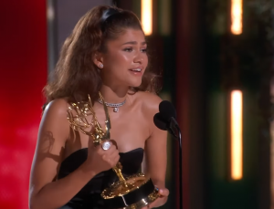 Zendaya, Emmy Ödülleri’nde tarihe geçti