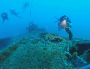 İngiliz dalış ekibi, Gelibolu Tarihi Sualtı Parkı’ndaki batıkları görüntüledi