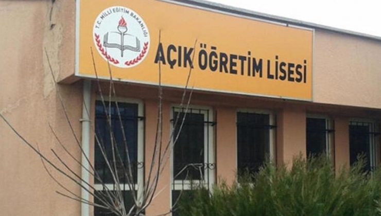 AÖL ilk kayıt ve kayıt yenileme ne zaman bitiyor, kayıt ücreti ne kadar?