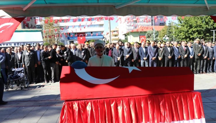 Şehit Uzman Çavuş Cemil Yavaş son yolculuğuna uğurlandı