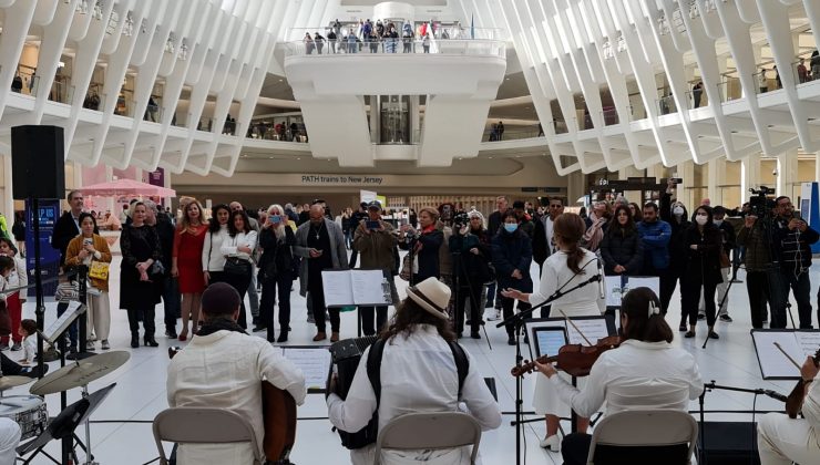 New York’a Atatürk’ün barış imzasını attılar