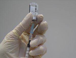 Fransa’da 30 milyon dozdan fazla Kovid-19 aşısı çöpe atılacak