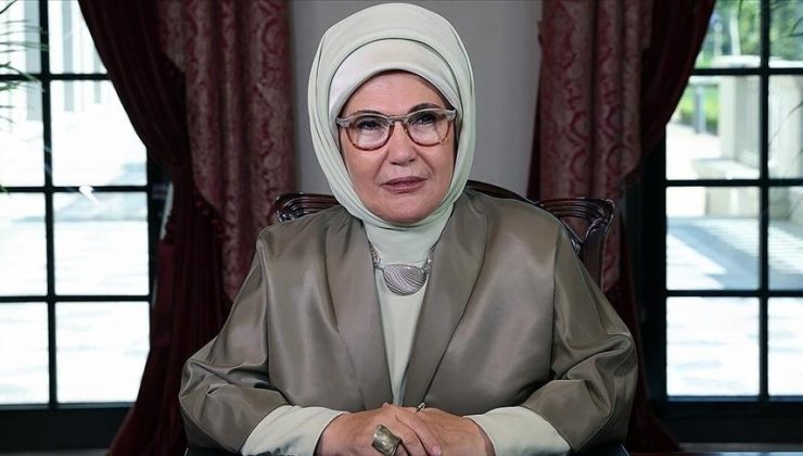 Emine Erdoğan Cumhuriyet Bayramı’nı kutladı