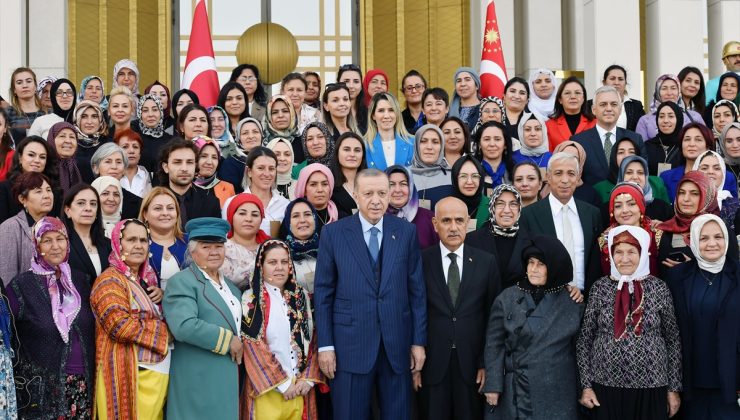 “Toprağa İz Bırakan Kadınlar Programı”na Cumhurbaşkanı Erdoğan sürprizi