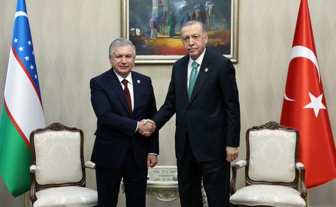 Özbekistan’da kesin olmayan sonuçlara göre Mirziyoyev yeniden cumhurbaşkanı