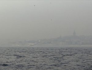 İstanbul Boğazı’nda gemi trafiğine sis engeli: Vapur seferleri iptal edildi