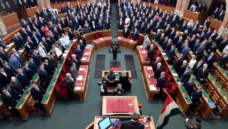 Türkçe, Macaristan Parlamentosunda sesli rehber hizmetine eklenecek