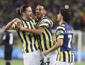 Fenerbahçe, AEK Larnaca’yı 2-0 mağlup etti
