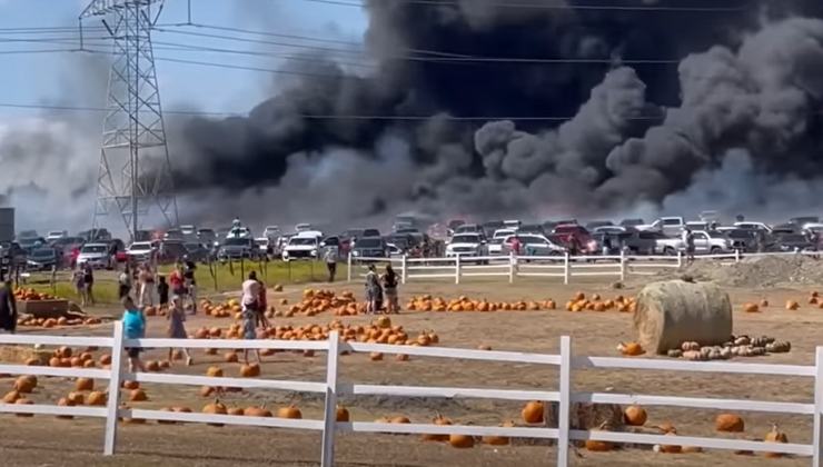 Texas’ta çiftlikte çıkan yangın 73 aracı yok etti