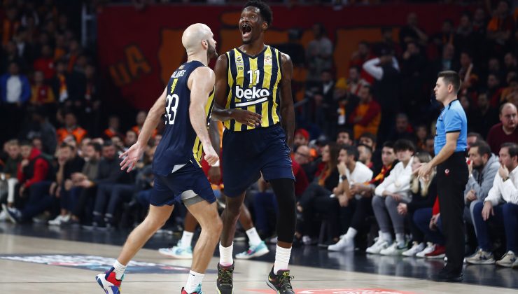 Fenerbahçe derbiden galip çıktı ! Namağlup lider