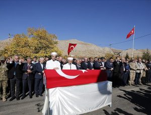 Şehit polis memuru Fethi Sekin’in babası son yolculuğuna uğurlandı