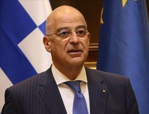 Yunanistan Dışişleri Bakanı Dendias’a “Konstantinopol” tepkisi