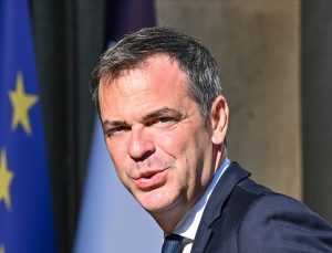 Fransa Hükümet Sözcüsü: ‘Mavi tik’ için Twitter’a ödeme yapmayacağım