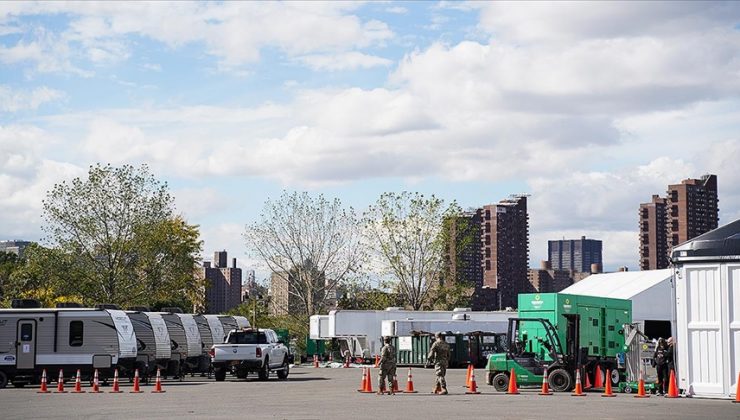 New York’ta düzensiz göçmenler için yeni açılan yardım merkezi kapatılacak