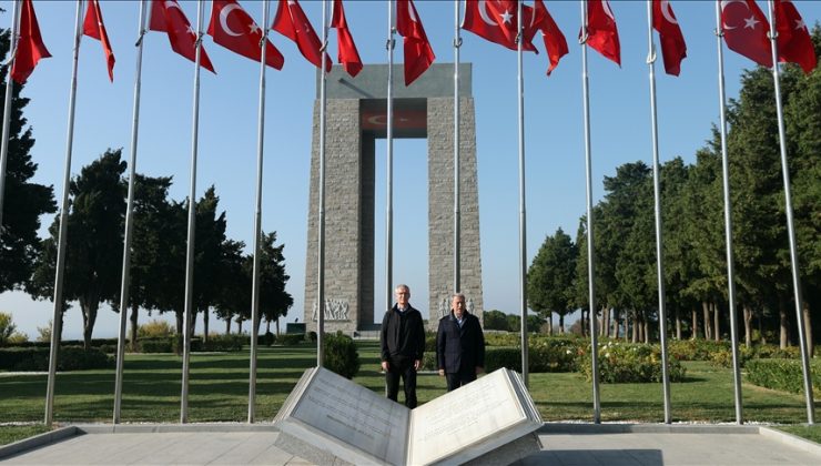 Bakan Akar ve Stoltenberg’ten Şehitler Abidesi’ne ziyaret