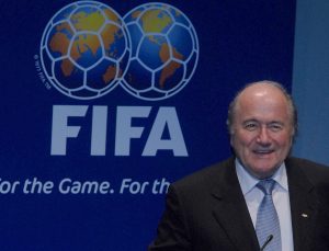 Eski FIFA Başkanı Blatter: Dünya Kupası’nın Katar’a verilmesi hataydı
