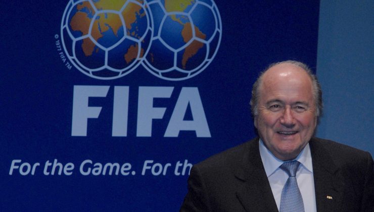 Eski FIFA Başkanı Blatter: Dünya Kupası’nın Katar’a verilmesi hataydı