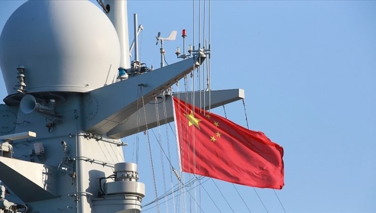 Çin: ABD savaş gemisini takip ederek uyardık