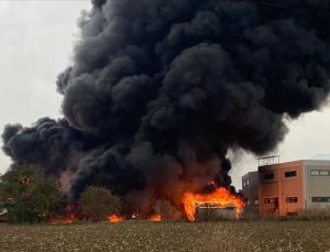 Denizli’de kimya fabrikasında yangın çıktı