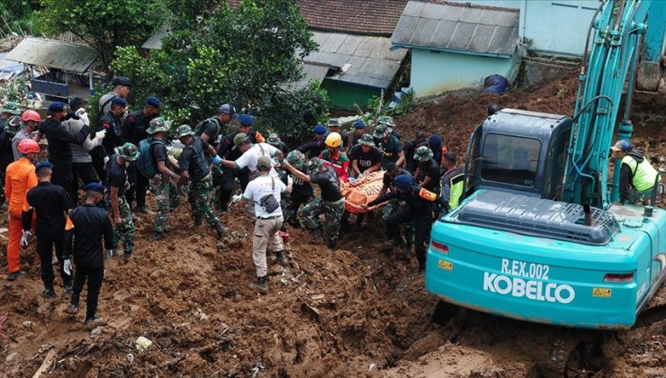 Endonezya’daki depremde can kaybı 252’ye çıktı