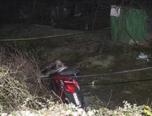 Eyüpsultan’da devrilen otomobilde iki kişi hayatını kaybetti