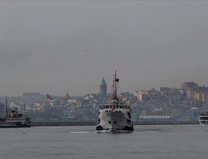 İstanbul’da deniz ulaşımına hava muhalefeti engeli