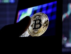 Bitcoin’in piyasa değeri 1 trilyon doların üzerine yükseldi