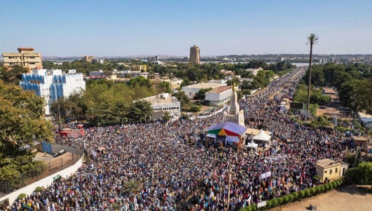 Mali’de Hz. Muhammed’e hakarete büyük tepki