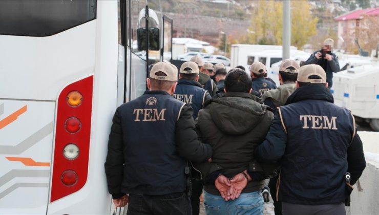 Mardin merkezli 9 ilde PKKKCK’ya yönelik operasyonda 32 şüpheli gözaltına alındı