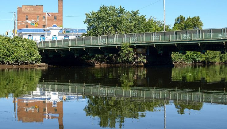 Kirlettikleri nehri temizlemek için 150 milyon dolar gerekiyor