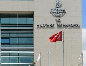 AYM’den vakıflarda “kadın mirasçı” kararı