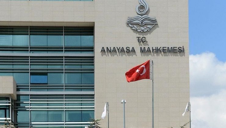 AYM’den vakıflarda “kadın mirasçı” kararı