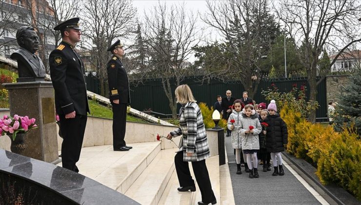 Rus Büyükelçi Andrey Karlov Ankara’da anıldı