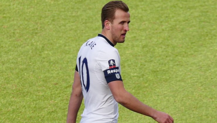 Harry Kane tarihe geçti: Tottenham 1 puanı kurtardı