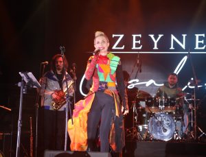 Zeynep Casalini, Bodrum’da konser verdi